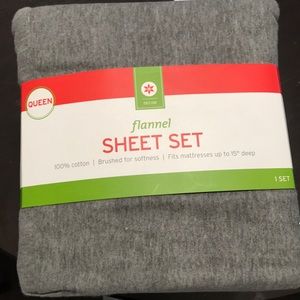 Queen size flannel sheet set